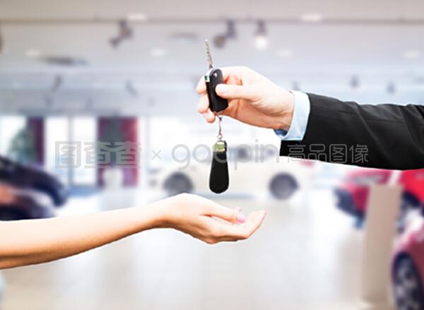 汽車(chē)銷(xiāo)售新篇章 從鑰匙交付到終身服務(wù)的價(jià)值傳遞