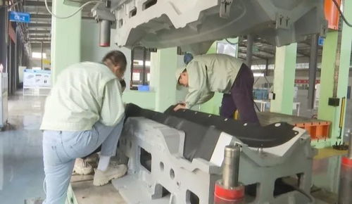 湖北天之櫻汽車內(nèi)飾件科技順利投產(chǎn) 橡膠制品領(lǐng)域再添新動(dòng)力